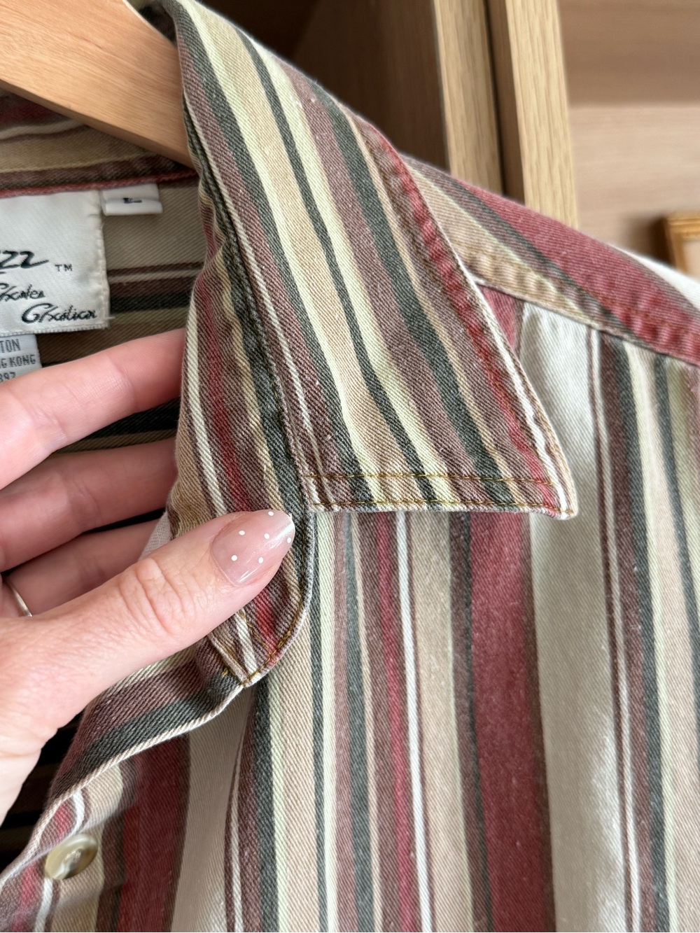 90’s Striped Shirt - Picture 6 of 8